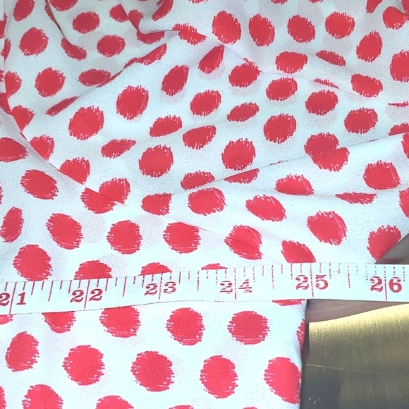 INVESTMENTS SIZE 1X BLOUSE ROLL UP SLEEVE. POLKA-DOT PRINT - Picture 10 of 11